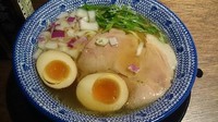 「飛魚だし熟玉そば880円」@無添加ラーメン専門 だしと麺の写真