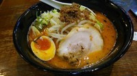 「赤とんこつラーメン大盛り大辛（８２０円＋５０円）」@とんこつらーめん つけめん 鋼 HAGANEの写真