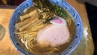 「醤油ラーメン（７５０円）大盛（１００円）」@らーめん侘助の写真