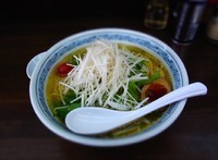 「<限定> 鶏軟骨入り塩わんたん 880円」@らーめん たむぞうの写真