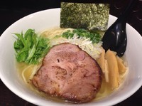 「塩ソバ」@自家製麺ほうきぼし 神田店の写真