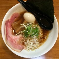 「【限定】 さんまと背黒の清湯らーめん（醤油）800円」@いのうえの写真