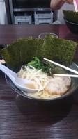 「醤油 硬め のり 無料ライス少々」@横浜家系ラーメン 上昇気流の写真