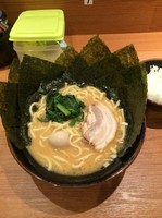 「醤油ラーメン＋海苔」@横浜家系ラーメン 大森家の写真