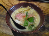 「鶏炊いたん塩そは」@NAMBA 龍旗信RIZE 大阪なんば店の写真