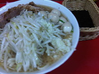 「塩ラーメンニンニクカラメ+味付うずら玉子」@ラーメン二郎 西台駅前店の写真