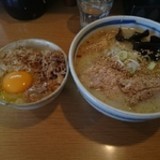 塩ラーメン大盛＋玉子ごはん