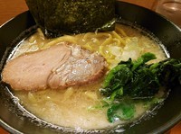 「塩豚骨￥720+玉ねぎ￥0+ライス（小）￥0」@横浜家系らーめん 極楽家の写真