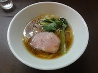 「醤油らぁ麺」@らぁ麺 こむぎの写真