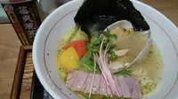 「シャモロックと貝の潮そば　1,000円」@麺と心 7の写真