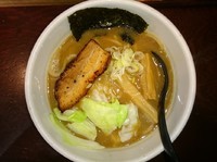 「濃厚豚骨魚介ラーメン￥700」@めん屋 いなば 四谷店の写真