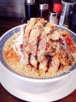 「馬鹿豚麺・肉4枚(麺少なめ200g/野菜少なめ)」@日本一馬鹿豚 高崎店の写真