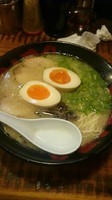 「とんこつラーメン 煮玉子入り」@ラーメン TAIZOの写真