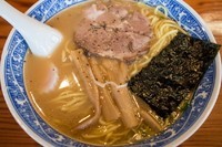 「中華そば大盛り830円」@中華そば 青葉 狭山店の写真