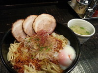 「担々まぜ（温玉付）700円+肉増し200円」@まぜそば 一心不乱の写真