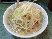 「小ラーメン」@ラーメン二郎 新宿小滝橋通り店の写真