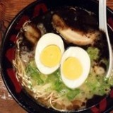 こってり黒ラーメン＋ゆでたまご