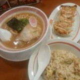 醤油らーめん「司」ミックスセット950円