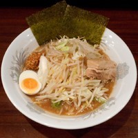 「ハーフラーメン（650円）」@麺喰亭 まんぷくの写真