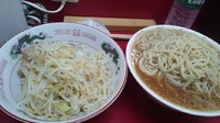 「麺増し大（そのまま）￥８３０」@ラーメン二郎 京急川崎店の写真