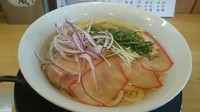 「数量限定　煮干し塩冷やし　８００円」@彩色ラーメン きんせい総本家夢風の写真