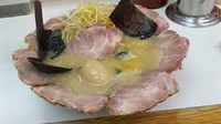 「ネギチャーシュー＋味玉」@壱発ラーメン 福生店の写真