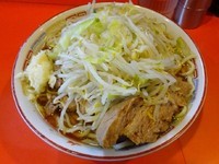 「ラーメン（700円）ヤサイ？ニンニク」@ラーメン二郎 仙川店の写真