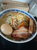 「塩タンメン、麺大盛、煮玉子、焼豚」@ラーメン千ちゃんの写真