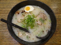 「塩とんこつラーメン」@ラーメン いちよしの写真