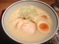 「鶏そば（900円）」@そば処 為治郎の写真
