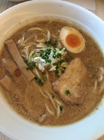 「中華そば（小）580円、つけそば（小）580円」@つけそば 周の写真