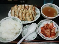「Ｗ餃子定食（キムチ）620円」@日高屋 日暮里東口店の写真
