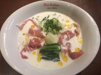 「白いらぁ麺（1200円）」@Due Italian シオサイトの写真