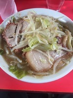 「ラーメン、麺少なめ、アブラ」@ラーメン二郎 三田本店の写真