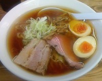 「醤油味玉らー麺」@くじら食堂の写真