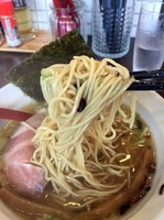 「濃厚醤油らぁめん（６９０円）」@濃厚道場 幸手本部の写真