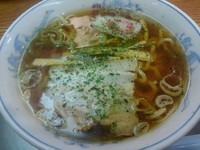 「赤湯しょうゆミニラーメン　570円」@龍上海 新横浜ラーメン博物館店の写真