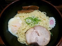 「温玉油そば(790円)」@油そば専門店 ぶらぶら 横浜本店の写真