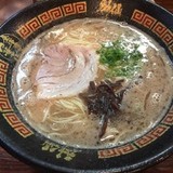王道の豚骨ラーメン