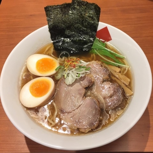 東京駅醤油中華そば