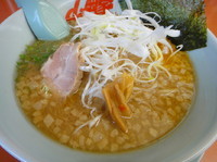 「【期間限定】濃香えび醤油らーめん」@ラーメン 山岡家 高崎中尾店の写真