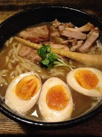 「らーめん 味玉」@燈の車の写真