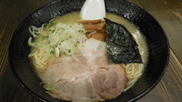 「ヨシベーラーメン塩」@ラーメン ヨシベー 西葛西店の写真