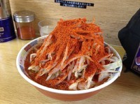 「ラーメンTARO半分かためヤサイからめ一味唐辛子800円」@ラーメン二郎 栃木街道店の写真