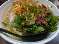 「塩らーめんトリュフオイル掛け大盛+味玉+辛トマネギ」@『   』（無銘）の写真