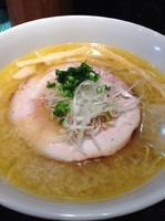 「醤油がんこ ＋ 天然黒豚背脂 ＋ ニンニククラッシュ」@元祖一条流がんこ 長津田分店の写真