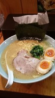 「味たまラーメン」@横濱家系ラーメン上野商店の写真