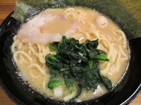 「ラーメン　「680円」」@横浜家系ラーメン 壱角家 運河店の写真