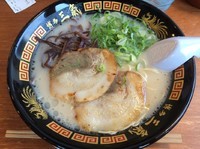 「やる氣ラーメン+チャー玉／¥680+100」@博多三氣 瑞穂店の写真