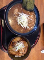 「中華そば細麺730円+味付玉子110円+炙りチャーシュー丼370」@くりの木 加須店の写真